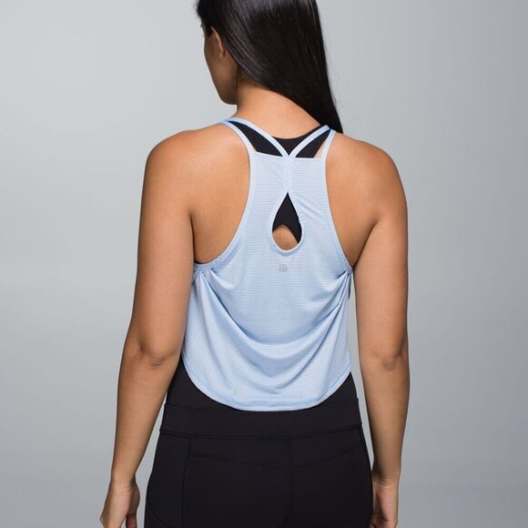 Lululemon On The Run Singlet - 2 - Picture 1 of 6